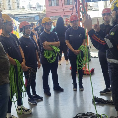 Basico Em Salvamento Em Altura